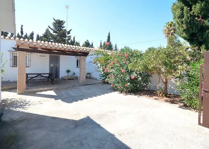 Casas Paqui Y Pablo Con Piscina Compartida En Complejo Rural El Mayorazgo Дом отдыха Кониль-де-ла-Фронтера