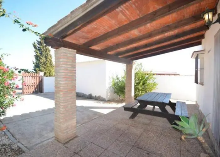 Casas Paqui Y Pablo Con Piscina Compartida En Complejo Rural El Mayorazgo * Conil De La Frontera