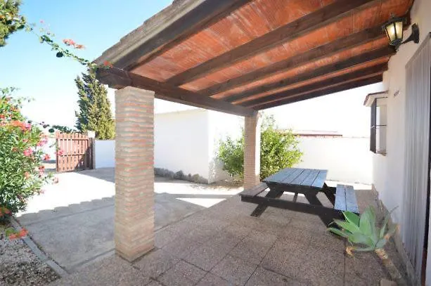 Casas Paqui Y Pablo Con Piscina Compartida En Complejo Rural El Mayorazgo Дом отдыха Кониль-де-ла-Фронтера
