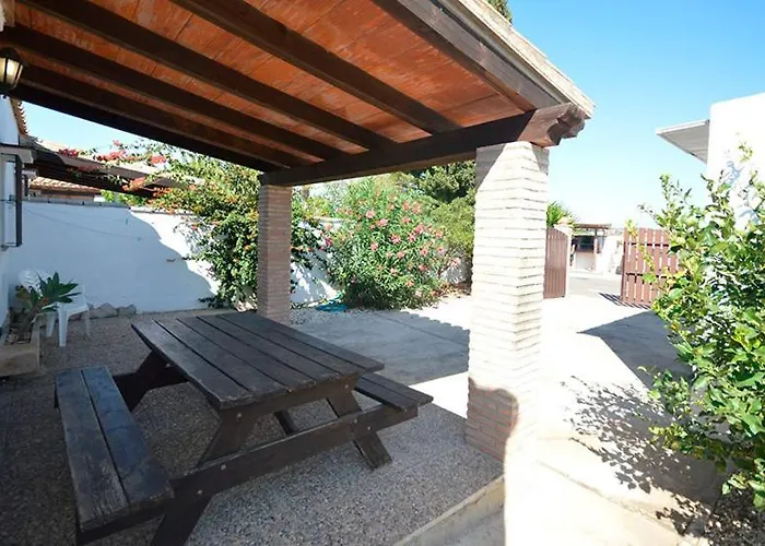 Дом отдыха Casas Paqui Y Pablo Con Piscina Compartida En Complejo Rural El Mayorazgo Кониль-де-ла-Фронтера